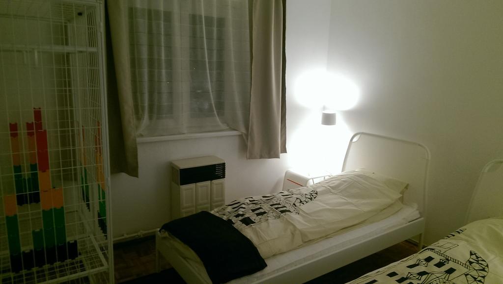Ch4 Apartment Mediaş Стая снимка