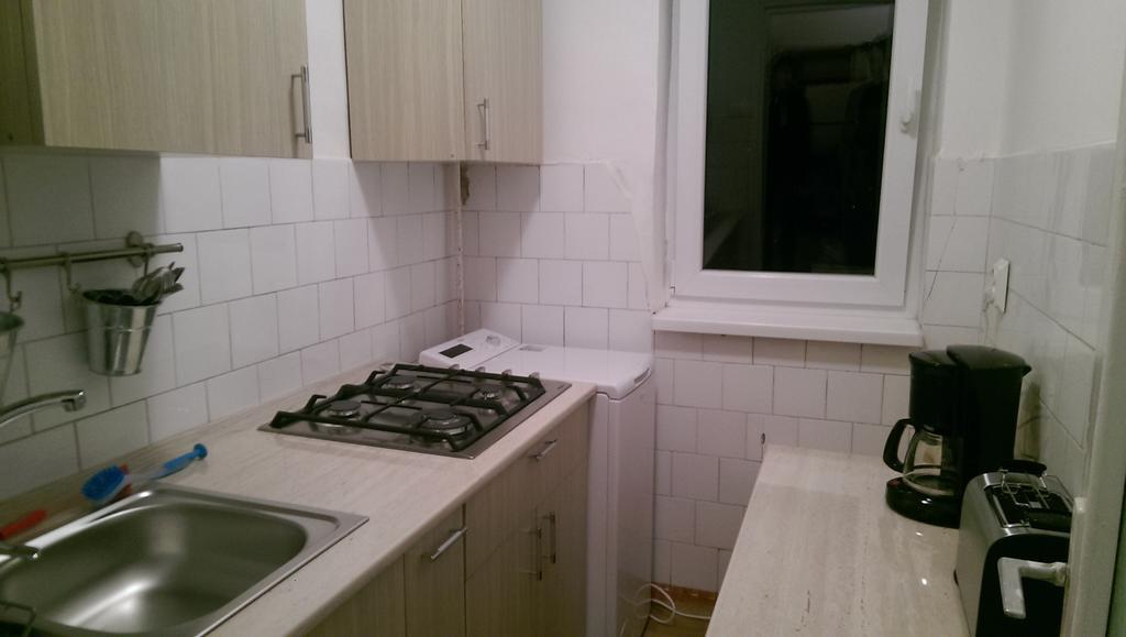 Ch4 Apartment Mediaş Стая снимка