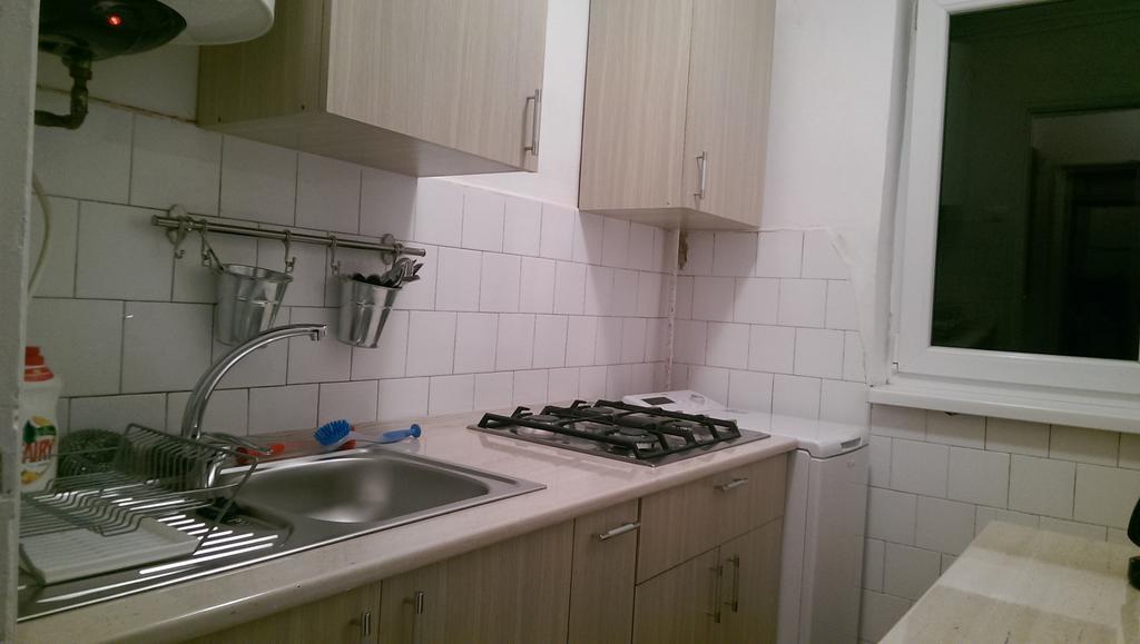 Ch4 Apartment Mediaş Стая снимка
